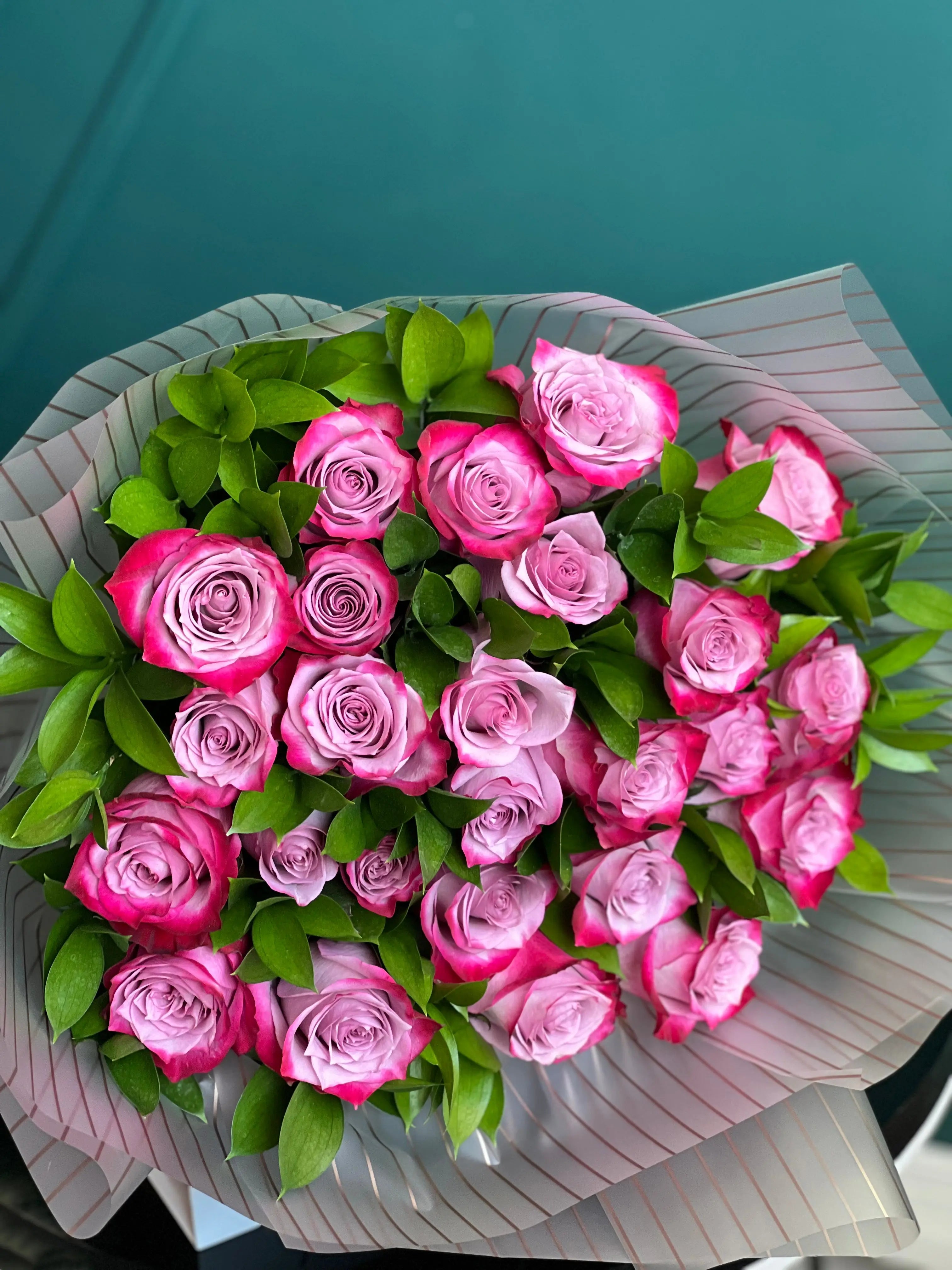 Deep Purple Roses Miami | Luxury Floral Arrangement buy online Luxury Flowers Miami