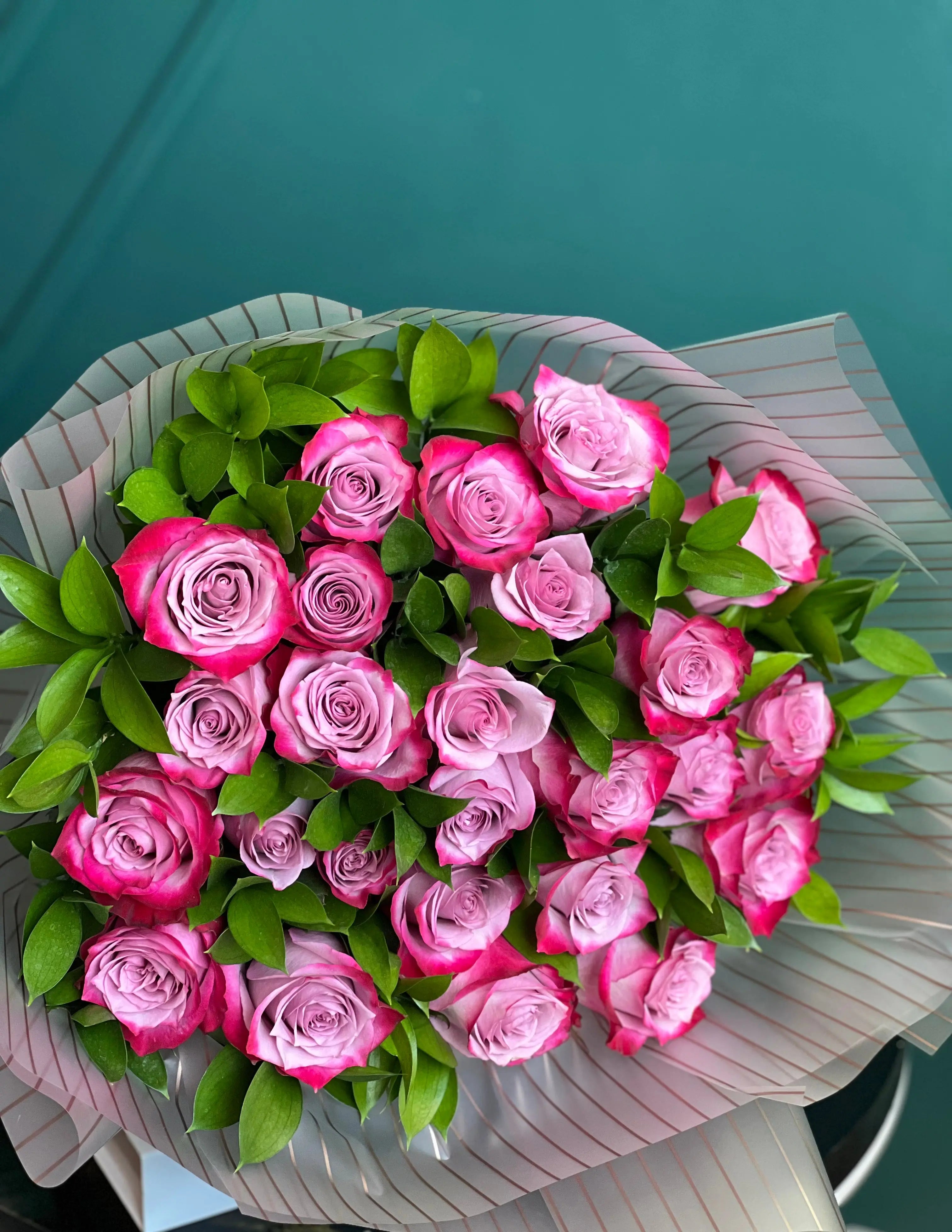 Deep Purple Roses Miami | Luxury Floral Arrangement buy online Luxury Flowers Miami