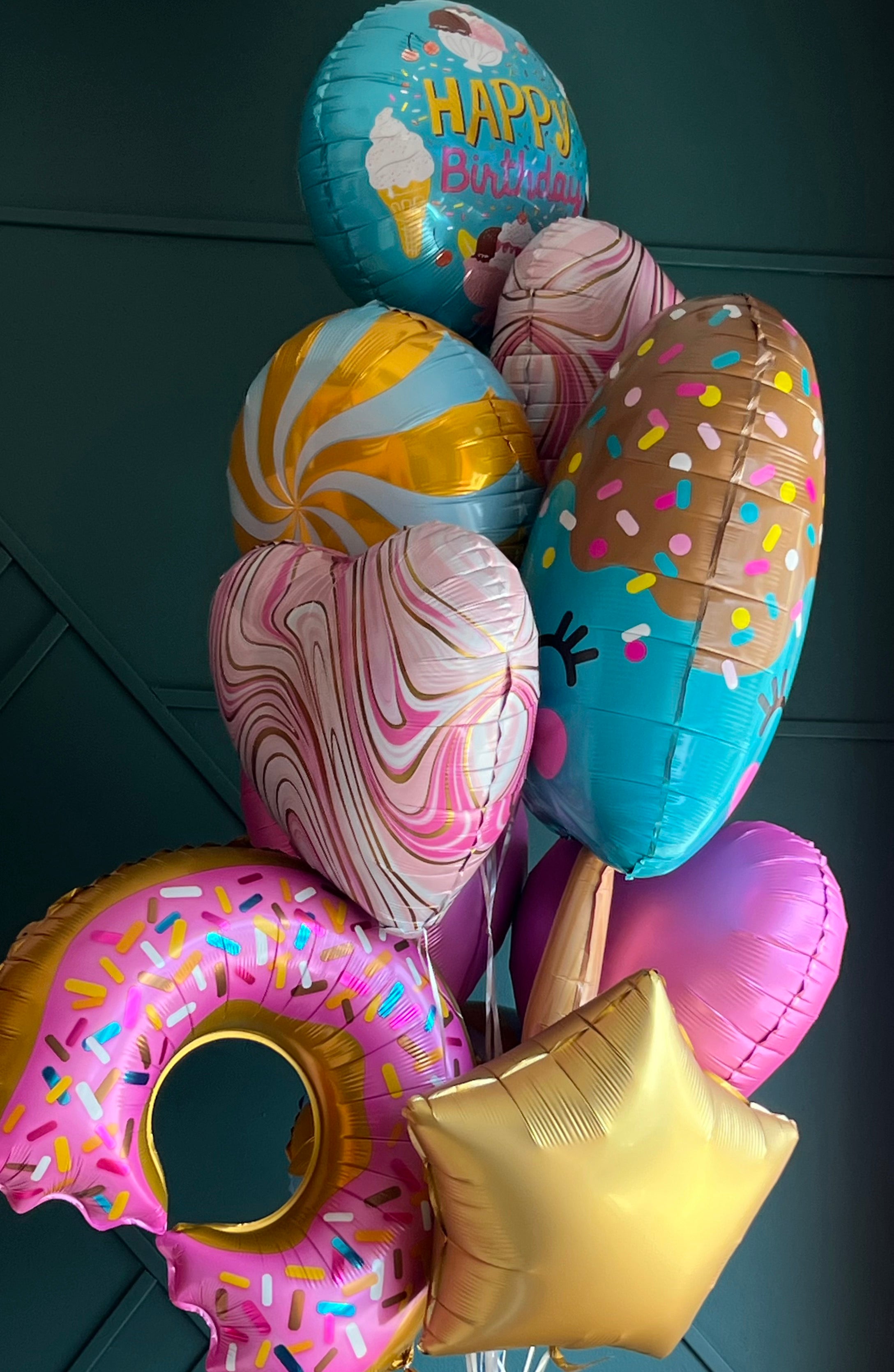 Ice cream balloon bouquet for kids birthday party in Miami