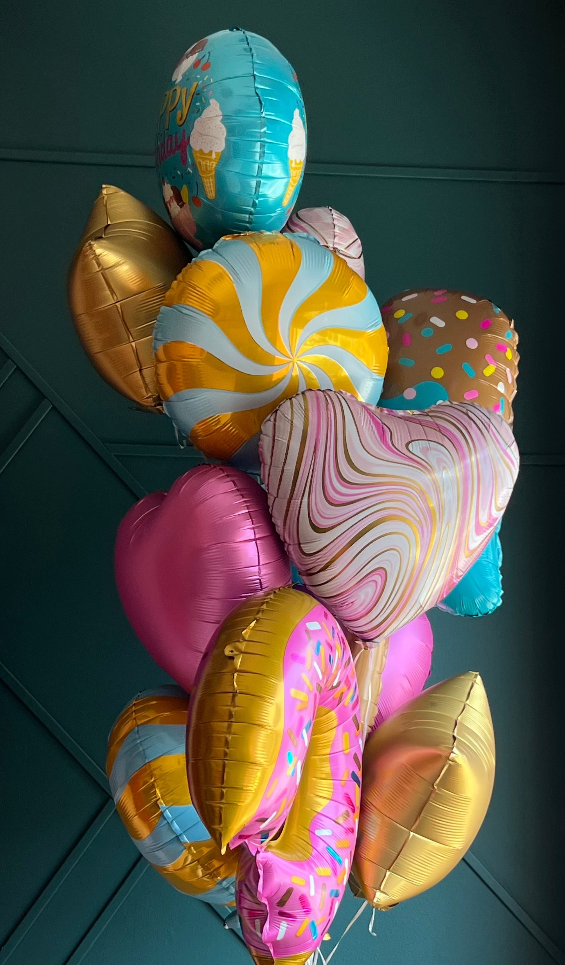 Ice cream themed birthday balloons for Miami gift delivery