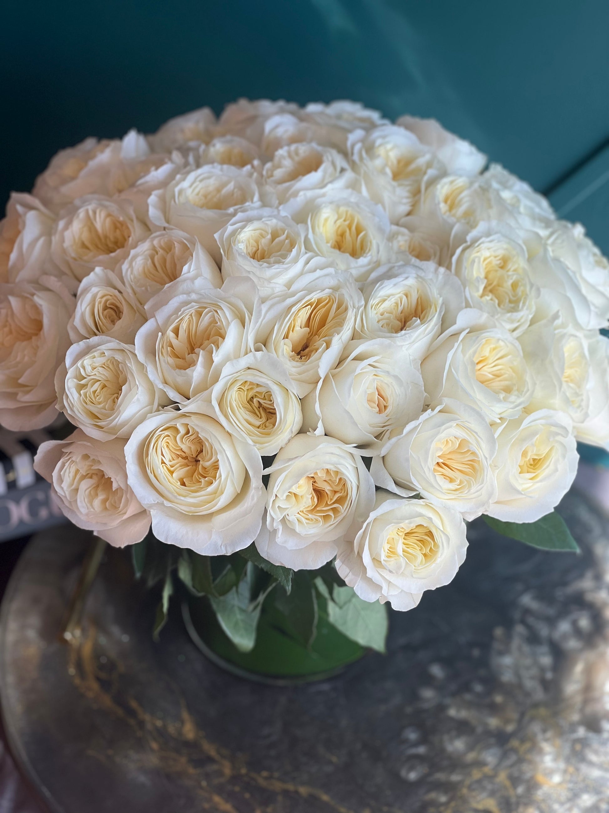 Luxury Flowers Miami garden roses arrangement for romantic gifting