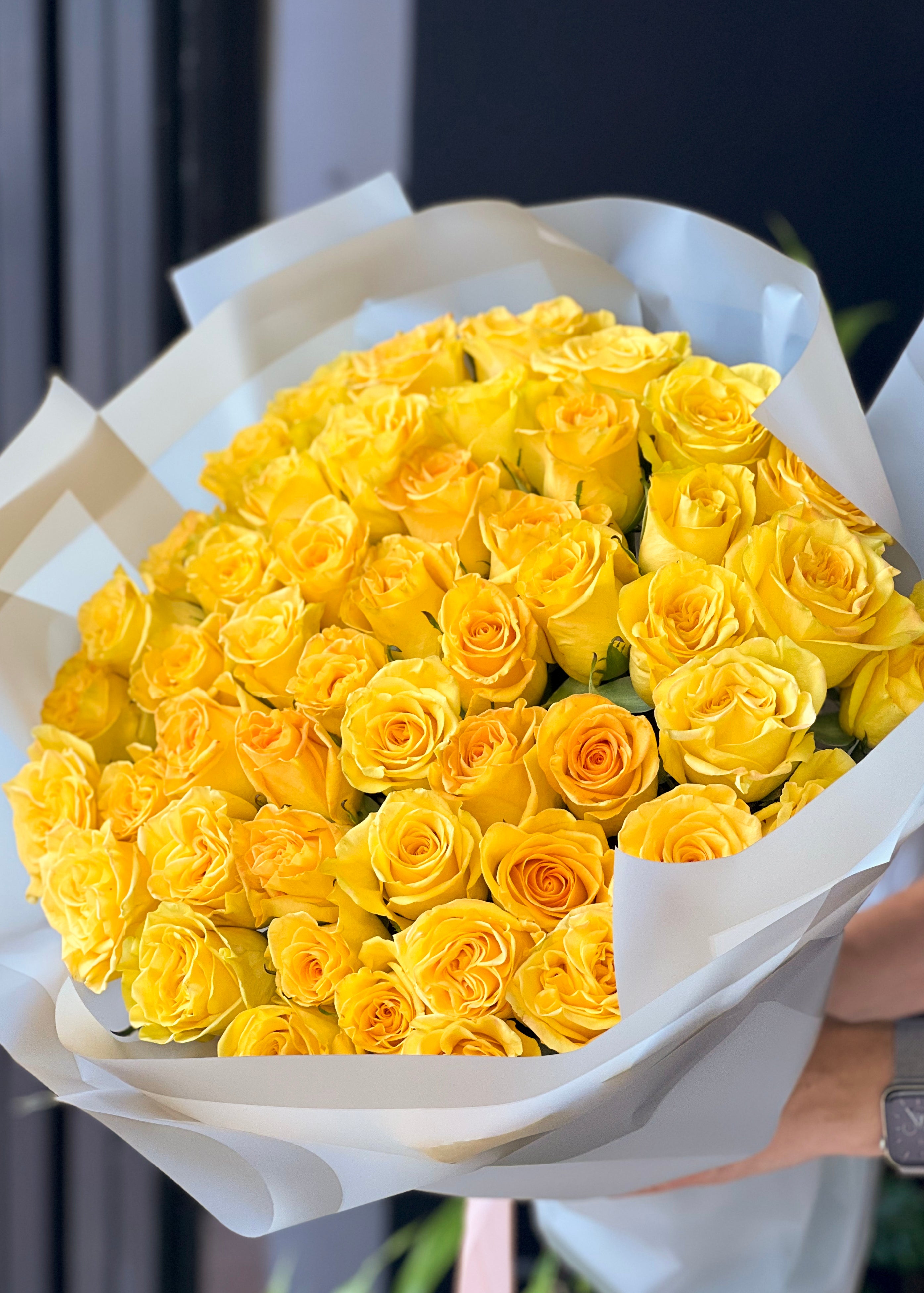 Luxury Miami flower delivery bouquet with fresh yellow roses