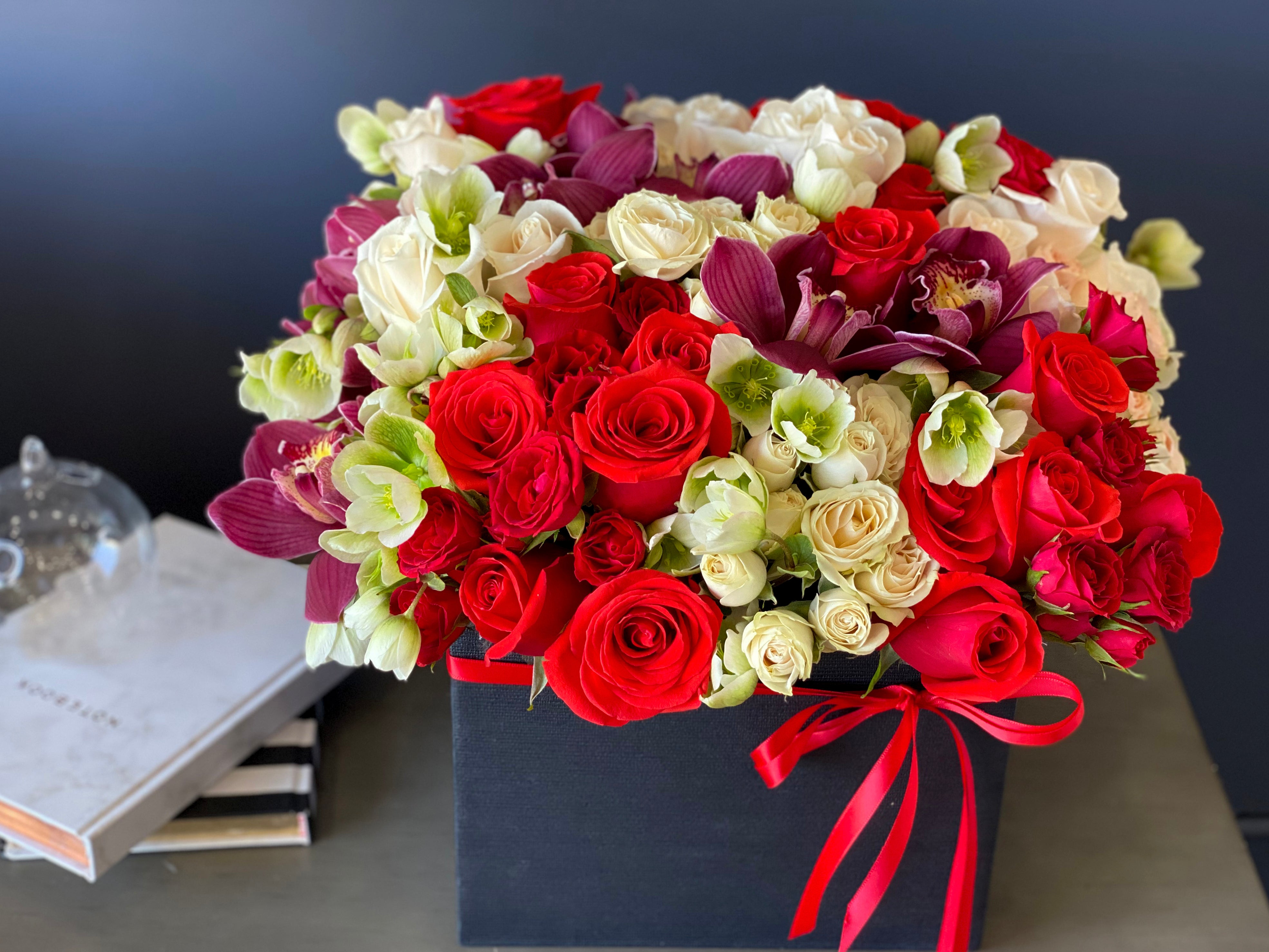 Luxury anniversary flower box with red and white roses Miami