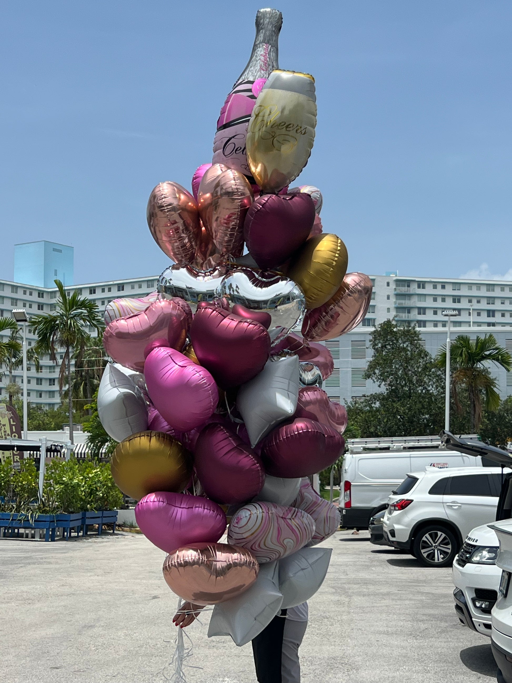 Luxury birthday balloon delivery in Miami Beach
