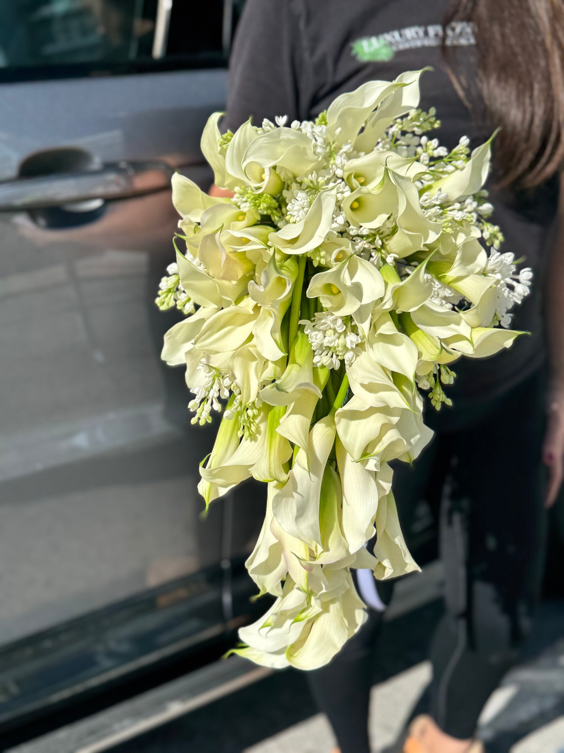 Luxury cascading bridal bouquet for Miami wedding
