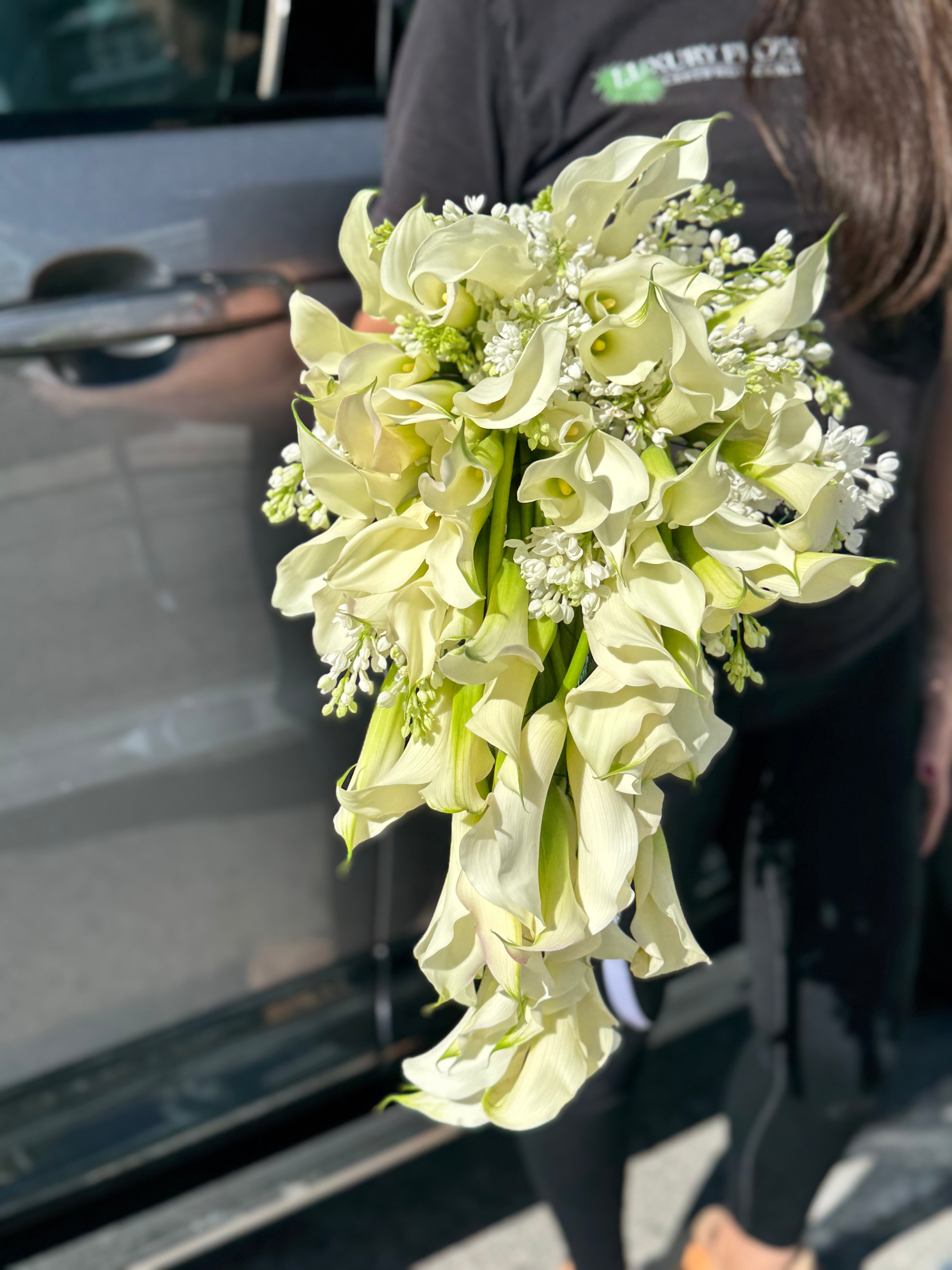 Luxury cascading bridal bouquet for Miami wedding