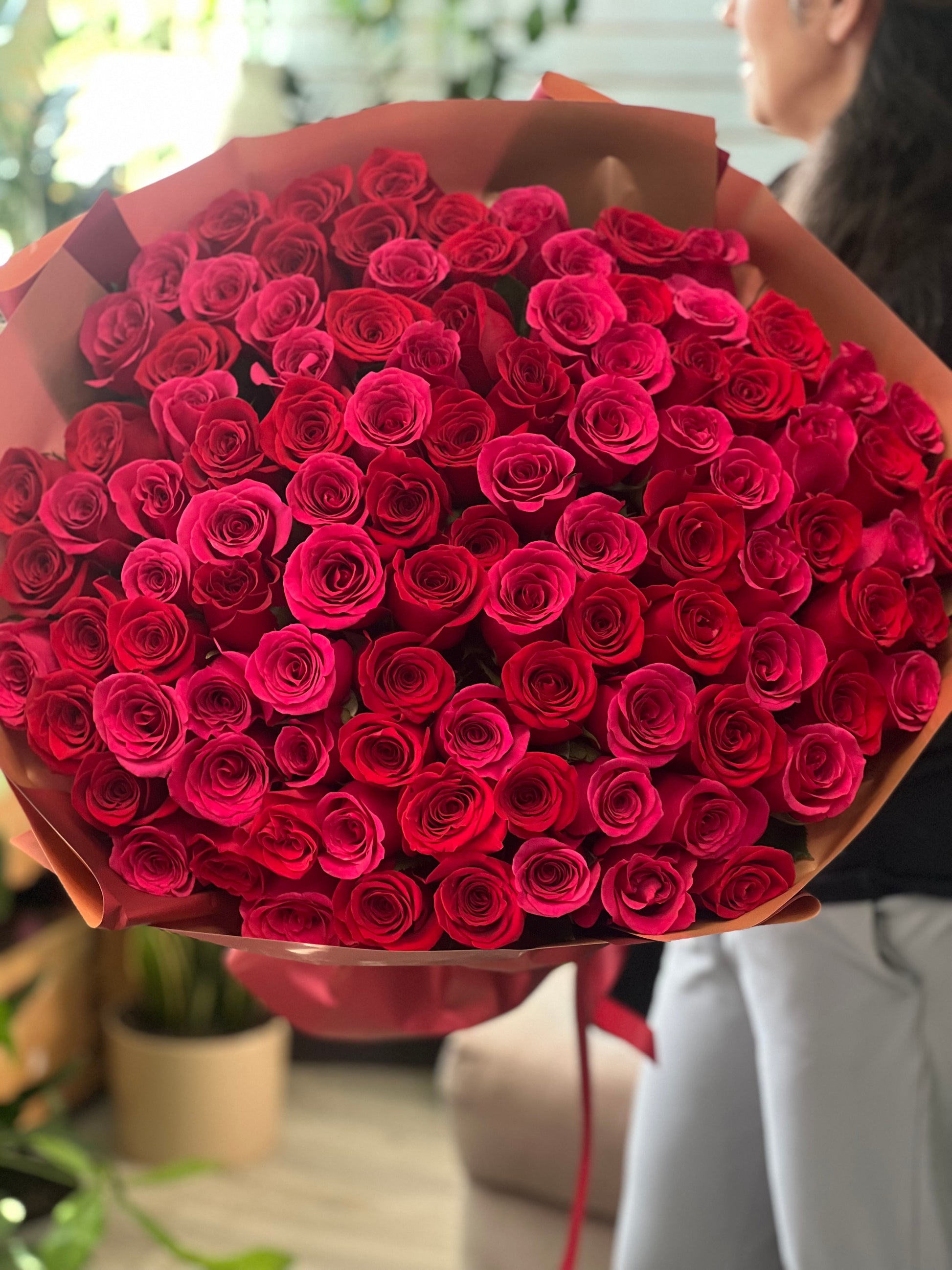 Luxury oversized roses bouquet for romantic surprise