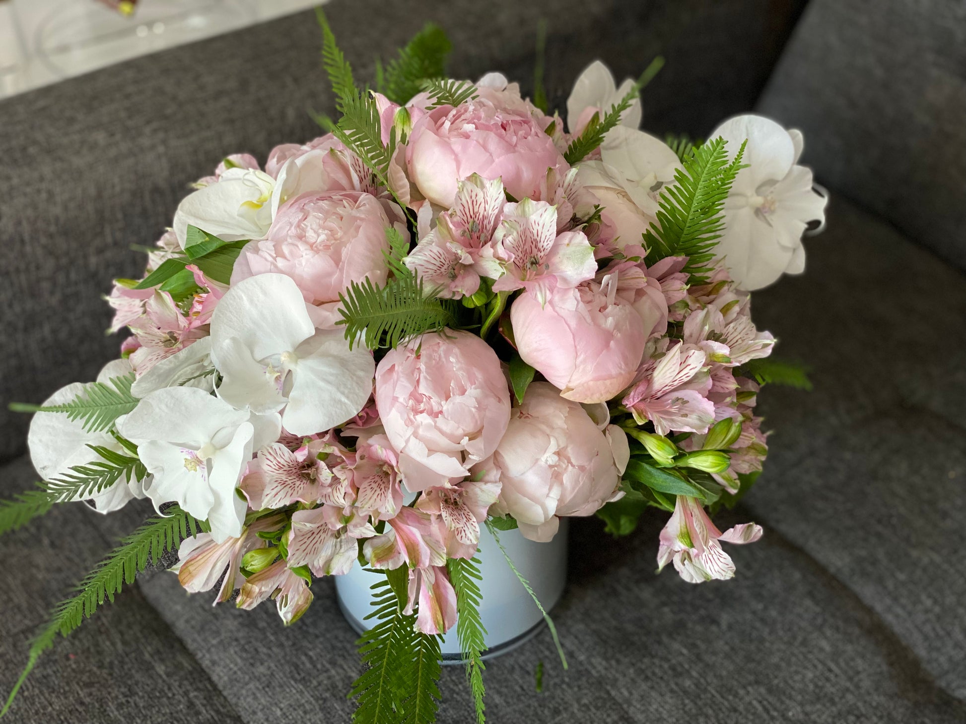 Luxury peony vase arrangement for Miami flower delivery