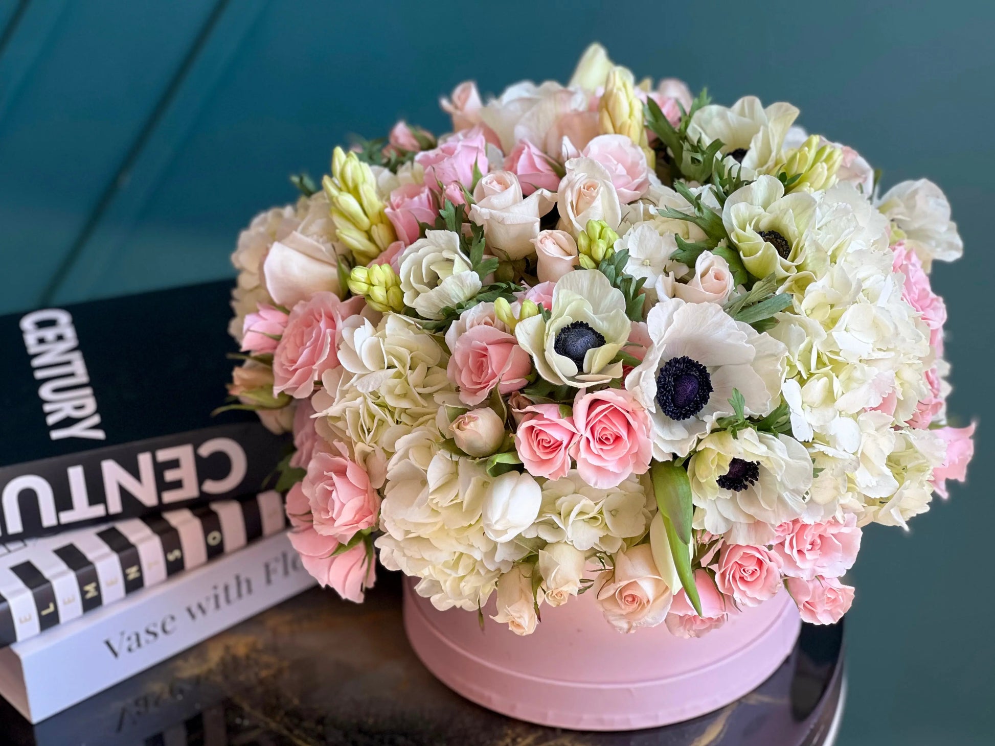Luxury pink and white flower box for delivery in Miami