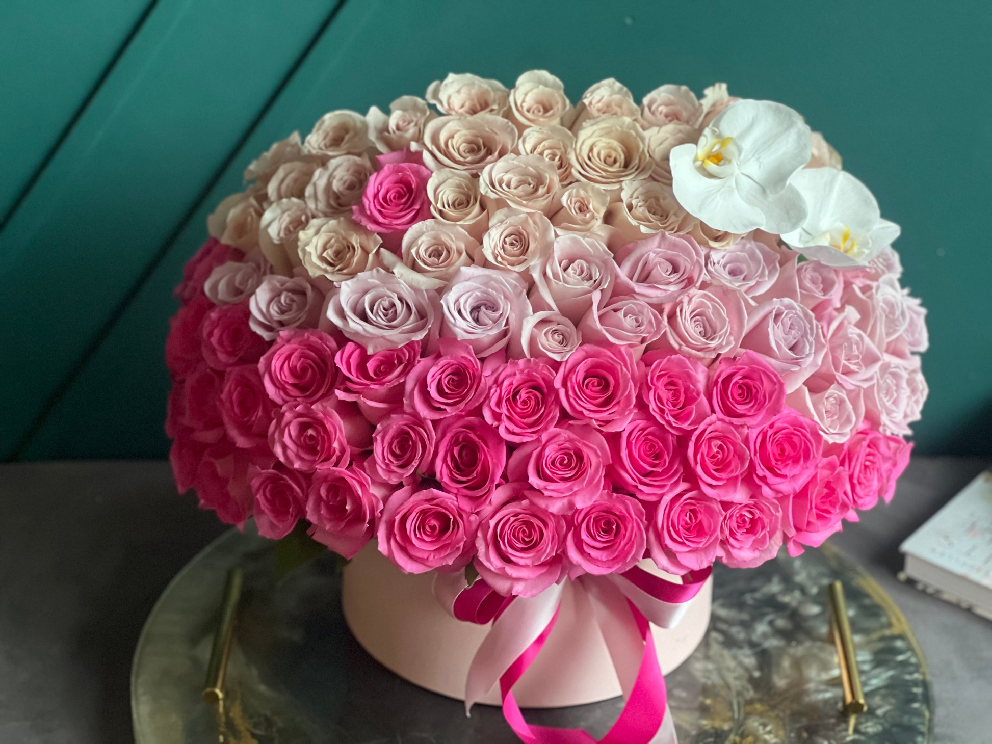 Luxury round box with 150 fresh pink blush and ivory roses by Luxury Flowers Miami