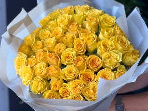 Luxury yellow rose bouquet with 50 fresh roses by Luxury Flowers Miami