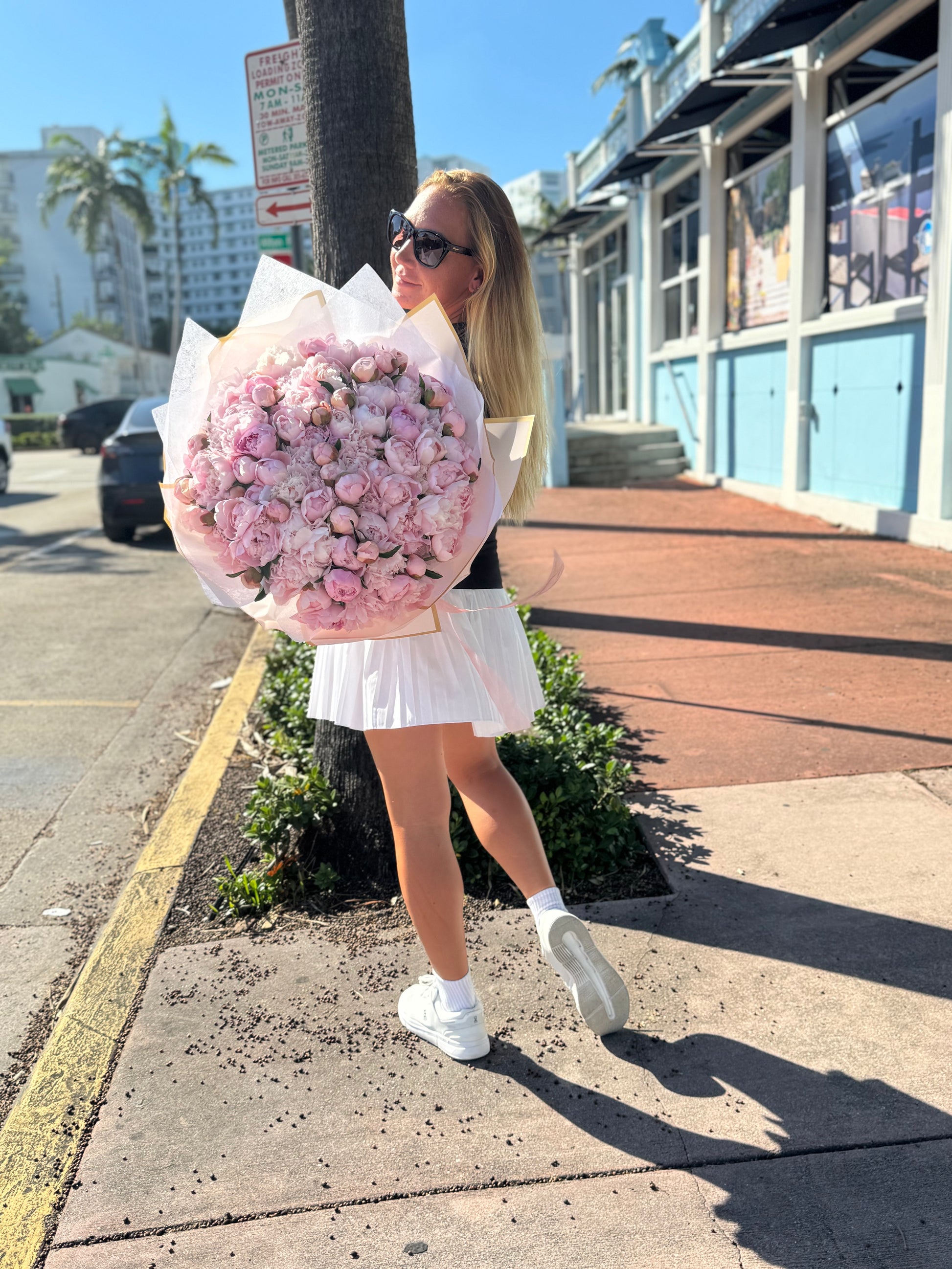 Oversized pink peony bouquet Miami Beach flower delivery
