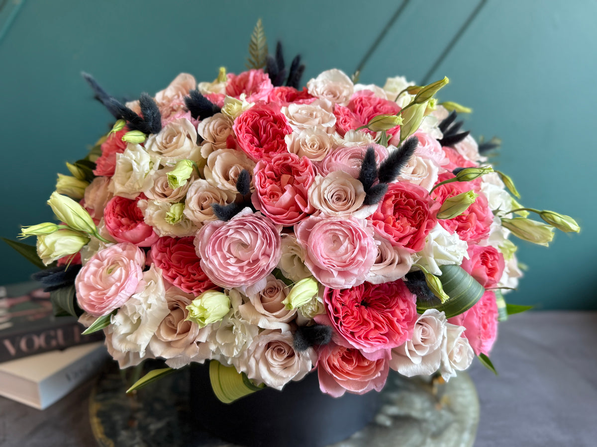 Pink and cream luxury flower box by Luxury Flowers Miami