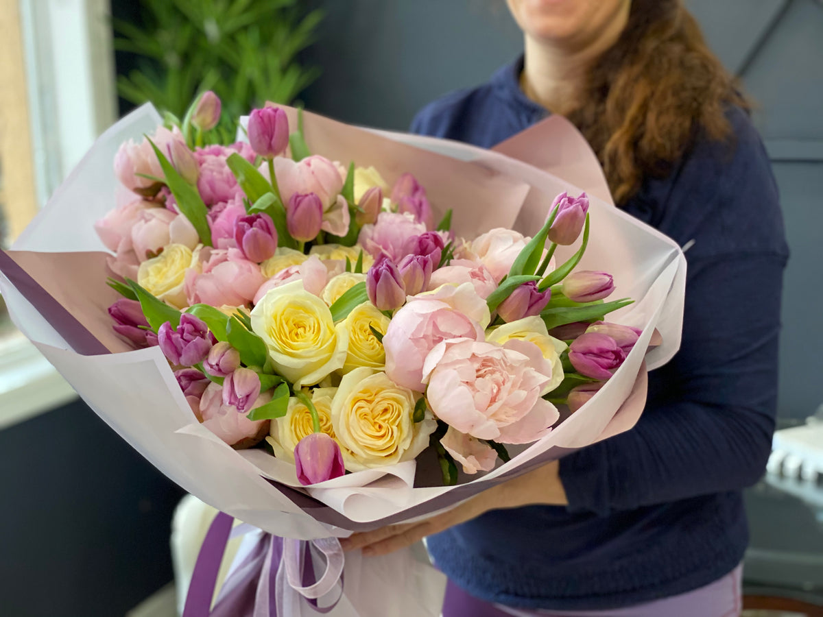 Pink and lavender European flower bouquet in Miami