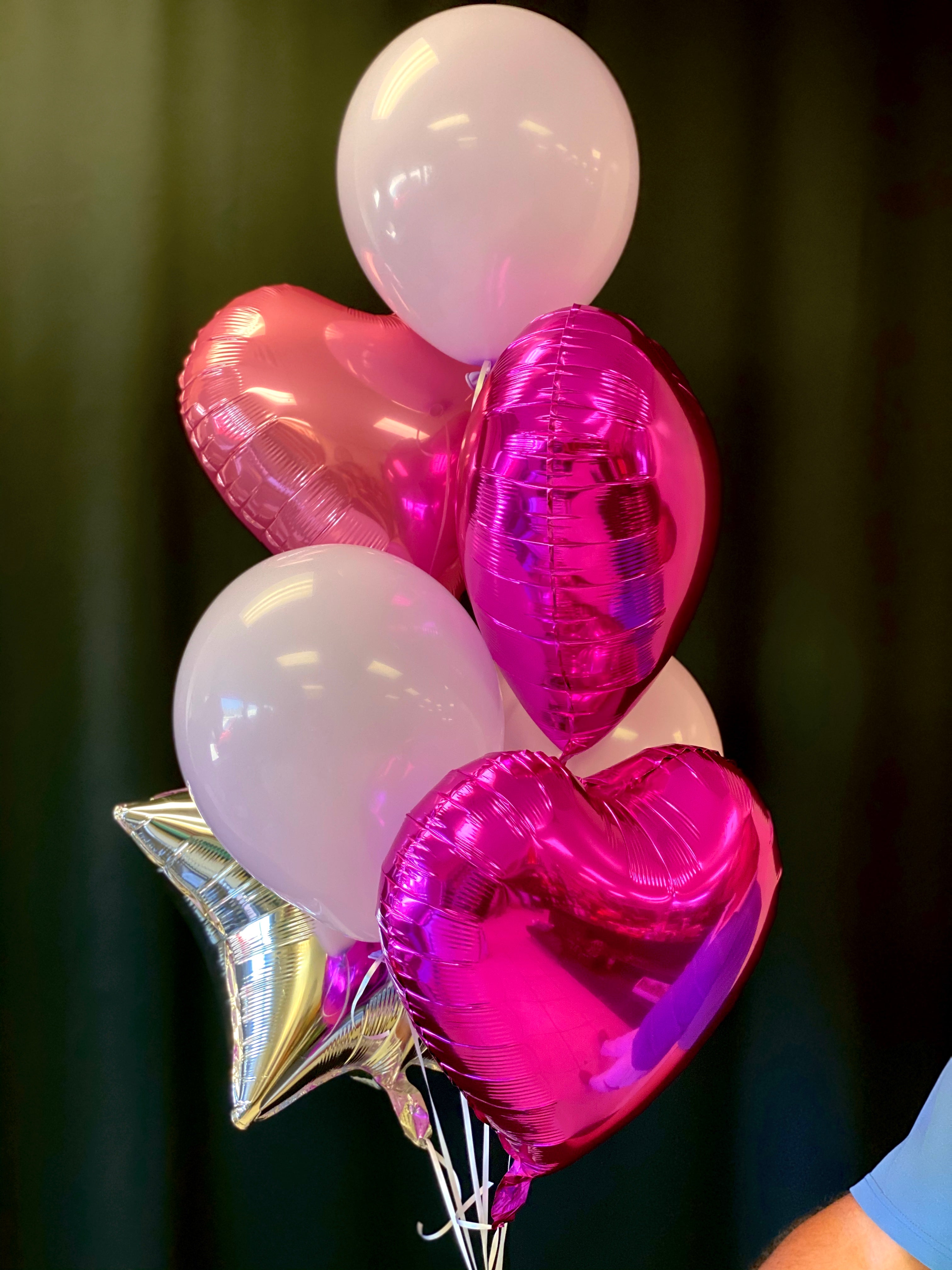 Pink foil and latex balloon bouquet for delivery in Miami