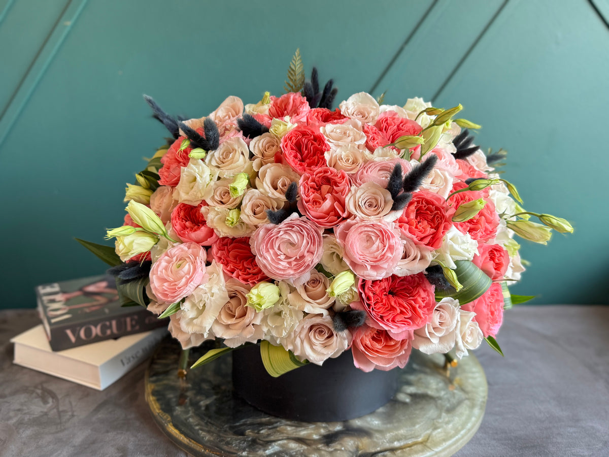 Pink garden roses and lisianthus flower box Miami