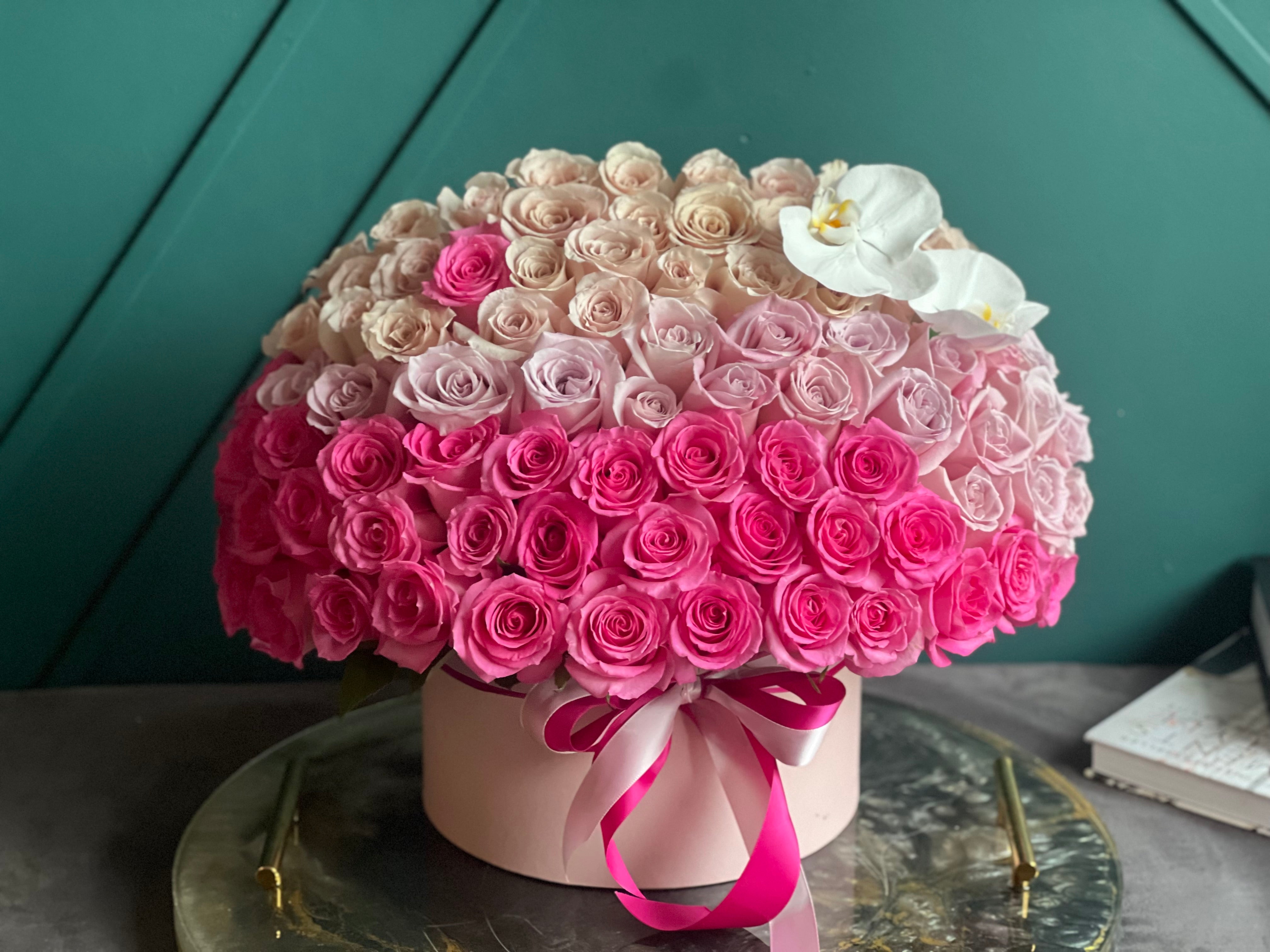 Premium 150 roses arrangement in blush pink and ivory tones
