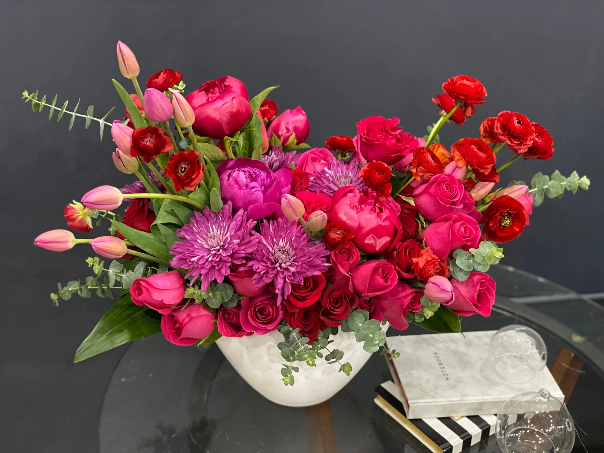 Premium mixed flowers bouquet