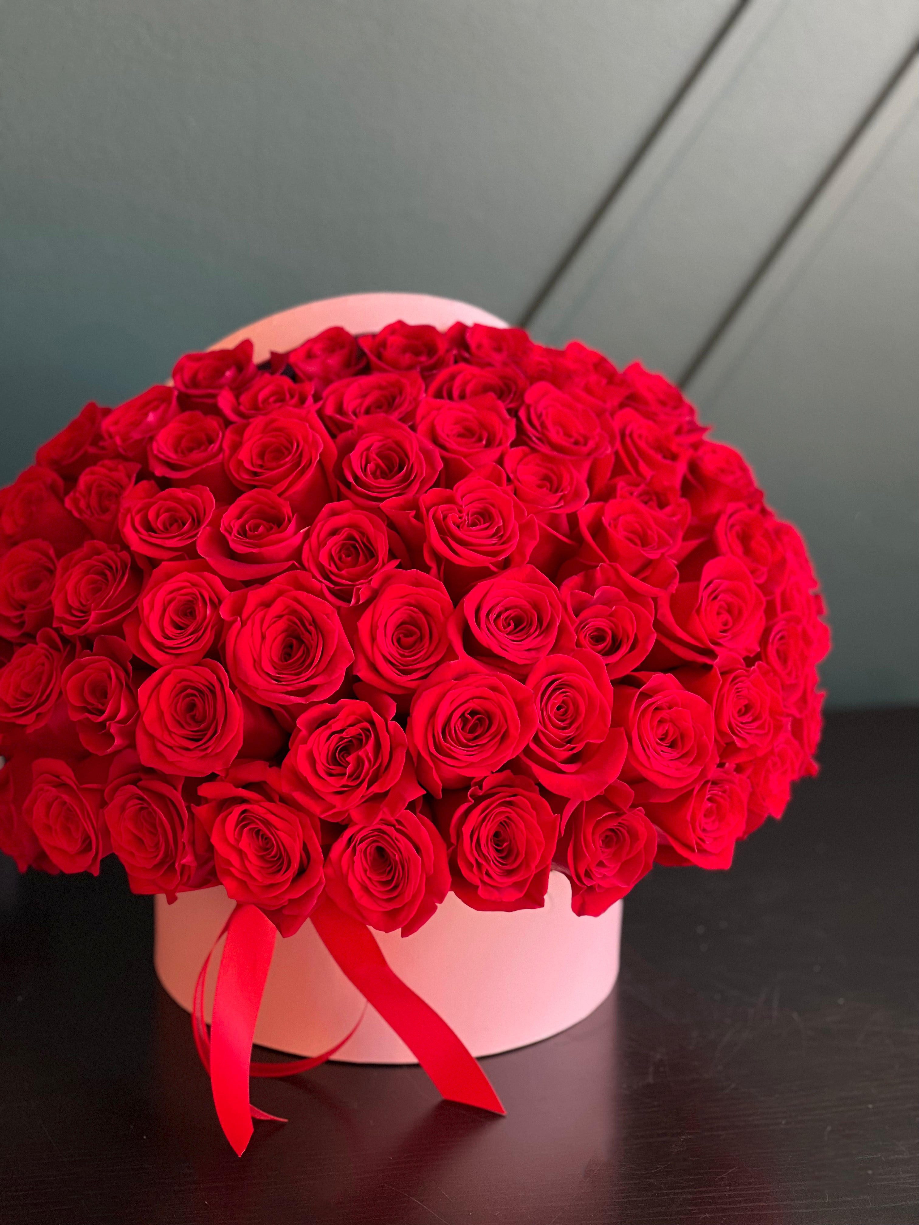 Premium red roses in a flower box Miami