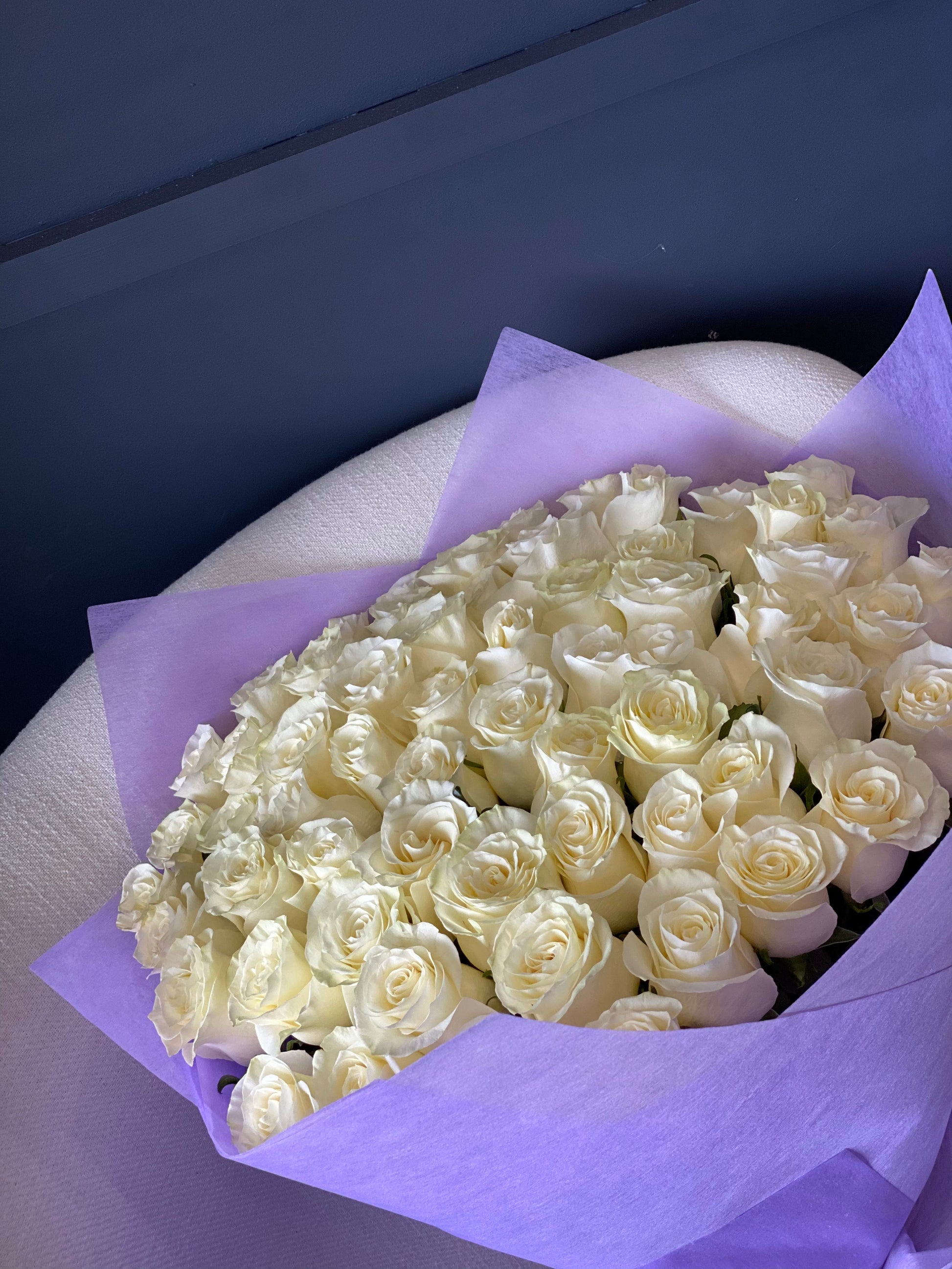 Premium white long stem roses for Miami flower delivery