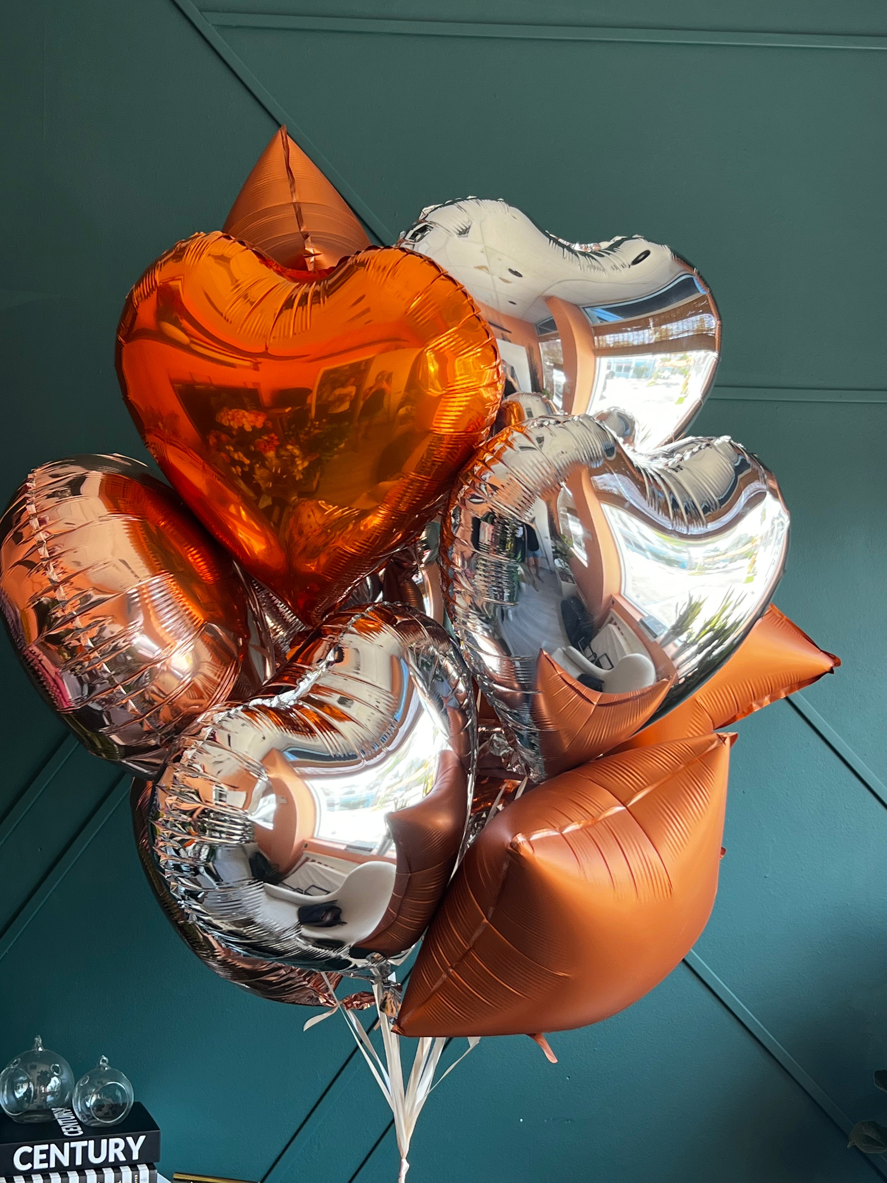 Rose gold silver and gold balloon arrangement for Miami gift delivery