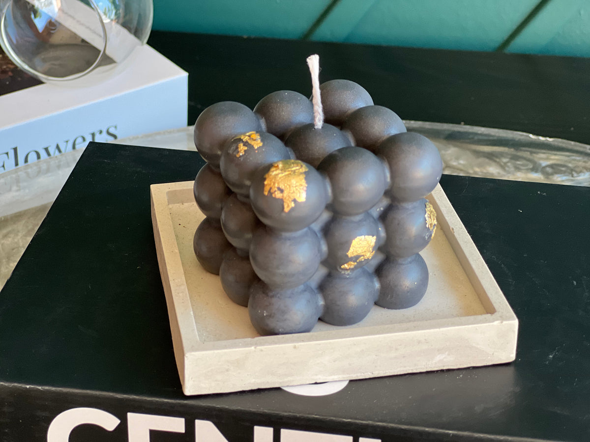 Small handmade bubble scented candle by Luxury Flowers Miami