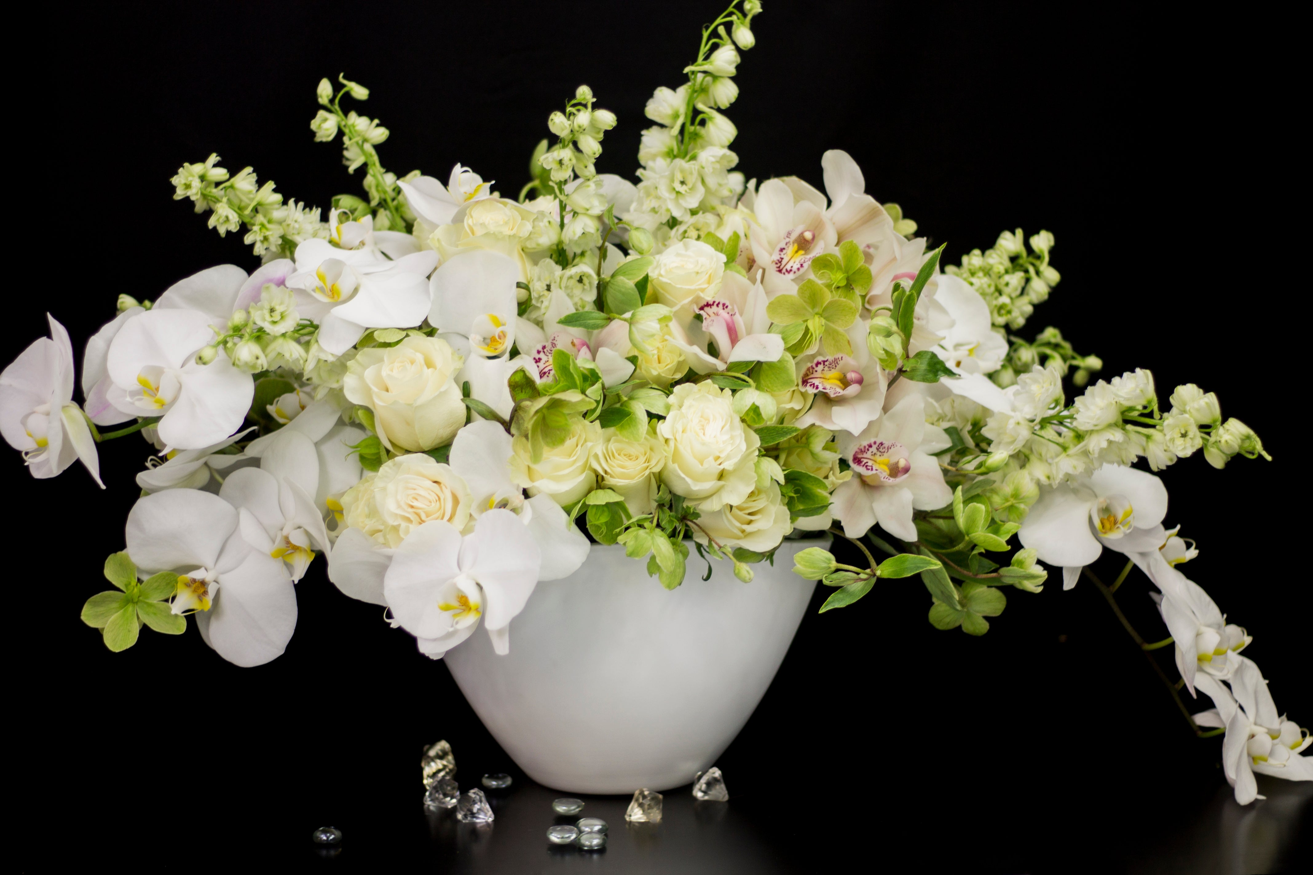 elegant white flower arrangement for Miami delivery