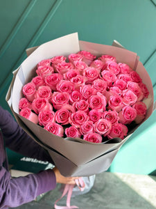 50 Pink Roses Handcrafted Bouquet – Luxury Flower Delivery Miami buy online Luxury Flowers Miami