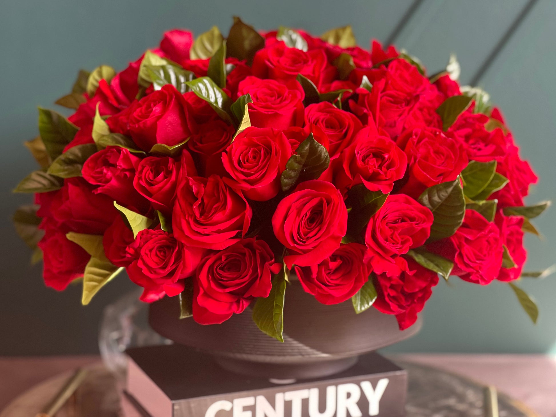 romantic red roses delivery Miami Beach